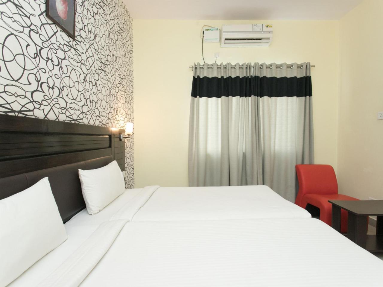 Oyo 10378 Hotel Hibiscus Mayflower 班加罗尔 外观 照片