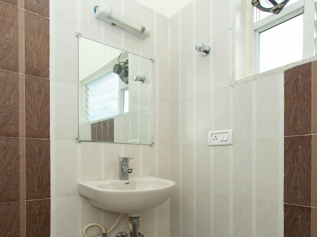 Oyo 10378 Hotel Hibiscus Mayflower 班加罗尔 外观 照片