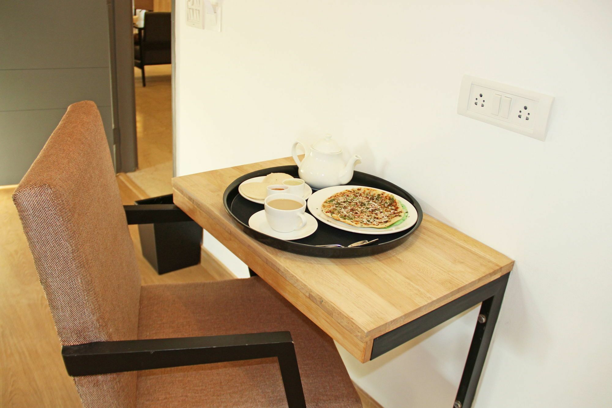 Oyo 10378 Hotel Hibiscus Mayflower 班加罗尔 外观 照片